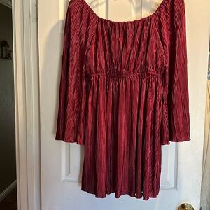 Inspired hearts, beautiful burgundy dress. Size 1X.